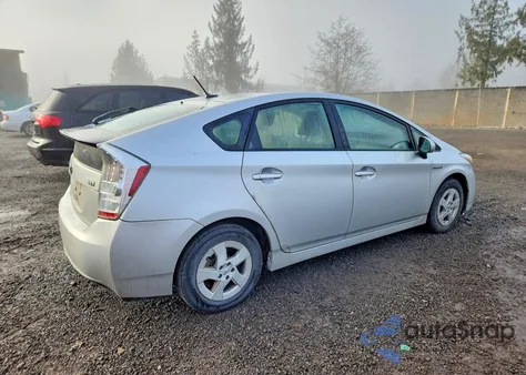 2011 Toyota Prius z USA, uszkodzony, nr VIN JTDKN3DU8B0282514